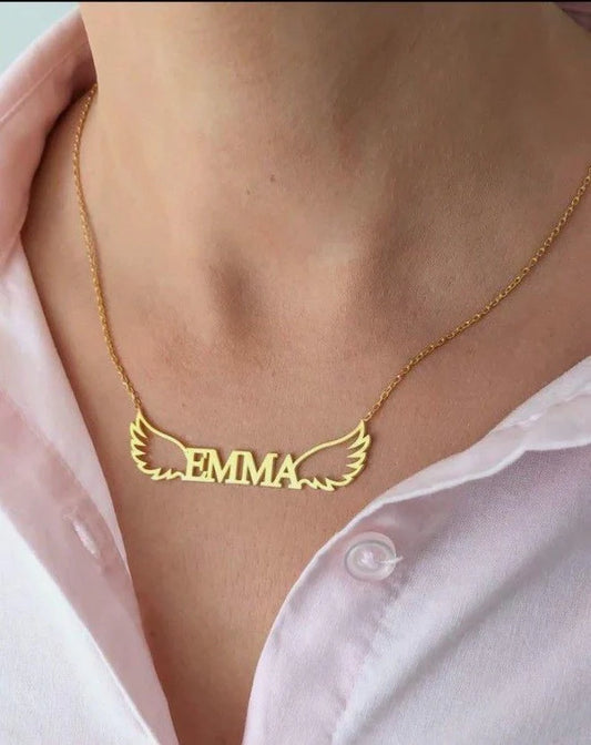 Single name necklace